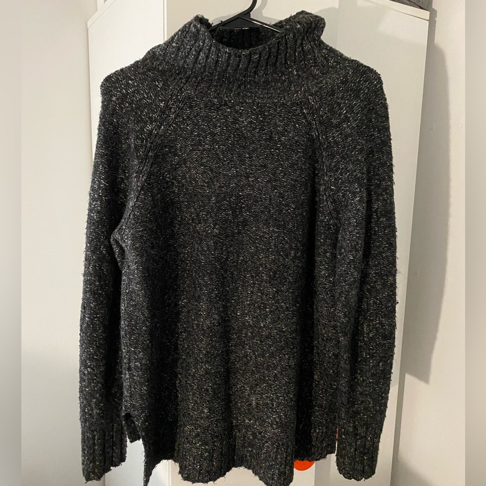 H&M gray knit turtleneck